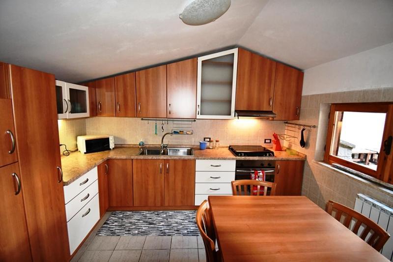 Chalet Natura La Terrazza Sul Lago Cavaliere  Eksteriør billede